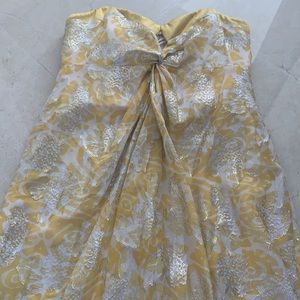 Nicole Miller silk sexy dress size 2 yellow sleeveless statement piece